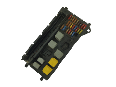 Fuse Box A9065450401 518817028 Mercedes 68758