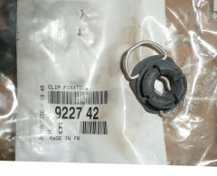 Fixing Clip New Original 9227.42 922742 Citroen