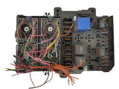 Fuse Box Dodge P04707784AB 19642