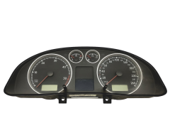 Speedometer/Instrument Cluster VW Passat 3B 3B0920826A 110080137002 28845