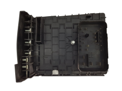 Fuse Box VW Audi 1K0937125 0-1718307-1 Tyco 19965