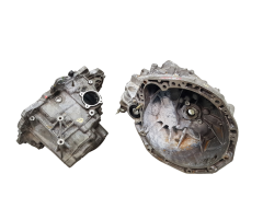 Gearbox Housing ND0002 1.9 dCi Renault Scenic 2 8200370824