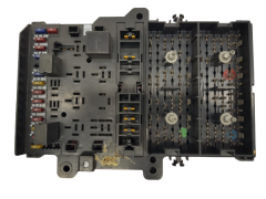 Fuse Box Chrysler P04707994AC 19651