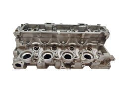 Cylinder Head 9643477110 1.4 HDI 8v 1.4 TDCi Citroen Peugeot Ford 421