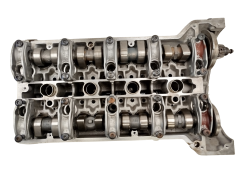 Cylinder Head Mercedes-Benz R1110162101 2.2 16V 111961