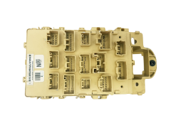 Fuse Box Toyota 82730-0D020-A 31576