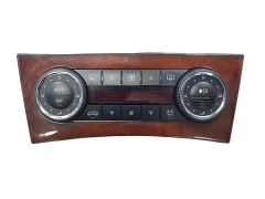Heater Control Unit A/C Mercedes-Benz C A2038303685 Heater Control Unit A/C Mercedes-Benz C A2038303685