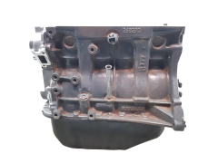Cylinder Block D4FE770 D4F770 8201156008 Renault Twingo 2 1.2 16V 108000km