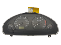 Speedometer/Instrument Cluster Mitsubishi Carisma MR381347 20514