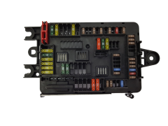 Fuse Box 6114 V8 9337881 01 19447.000.001 BMW