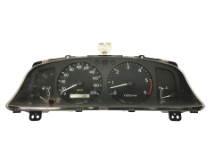 Speedometer/Instrument Cluster Toyota Corolla 47752