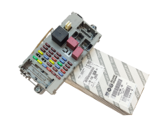 Fuse Box Citroen Peugeot Fiat 1369571080 1613253180 Original