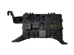 Fuse Box Ford 1S7T-14A073-AE 19850