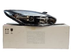 Headlamp Right Renault Megane 3 260100923R New Original
