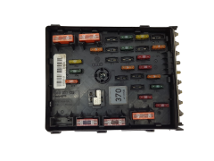 Fuse Box 3C0937125 6359-2777 VW SEAT Audi 19501