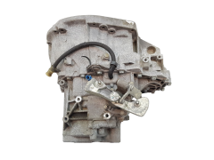 Gearbox 7711135781 ND0008 1.9 DCI Renault Megane 2