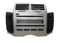Radio CD Player Toyota Yaris 86120-0D200 W13801 2