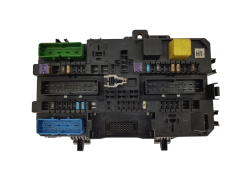 Fuse Box 13222173 5DK008669-33 Opel GM Hella 20608