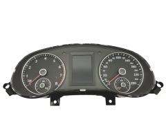 Speedometer/Instrument Cluster VW Jetta 5C6920871 VDO 51990