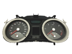 Speedometer/Instrument Cluster Renault Megane 2 8200399700 B 43764