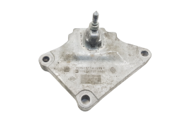 Box bracket 8200503823 2.0 DCI Renault Scenic 2