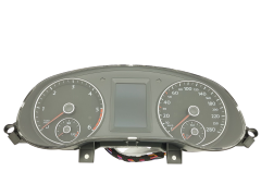 Speedometer/Instrument Cluster VW Jetta 5C6920873A A2C84599400 VDO