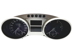 Speedometer/Instrument Cluster Mercedes M A2515404348 A2C53192054 VDO