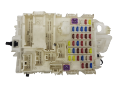 Fuse Box Suzuki P611-9553
