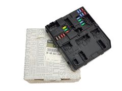Fuse Box Renault 284B68425R Original