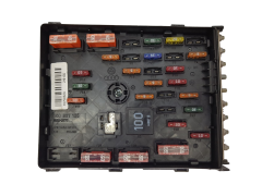 Fuse Box 3C0937125 6359-2777 VW SEAT Audi 19092