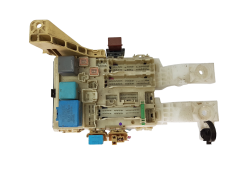 Fuse Box Toyota 82730-52700 18285