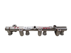Injection Rail 175201876R A2820701100 175200298R 1.3TCE Renault