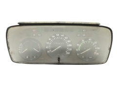 Speedometer/Instrument Cluster BMW 7 E23 88311028 1360857 VDO