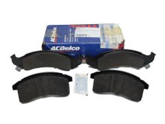 Brake Pads Front 18023375 ACDelco Oldsmobile Buick Pontiac Brake Pads Front 18023375 ACDelco Oldsmobile Buick Pontiac