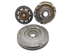 Clutch Kit 8200474648-F 8200641455 8201516550 Trafic 2 Vivaro 2.0 dCi