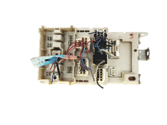 Fuse Box Toyota 82733-42080 Denso 25737