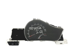 Speedometer/Instrument Cluster Toyota IQ 83800-74114 Yazaki