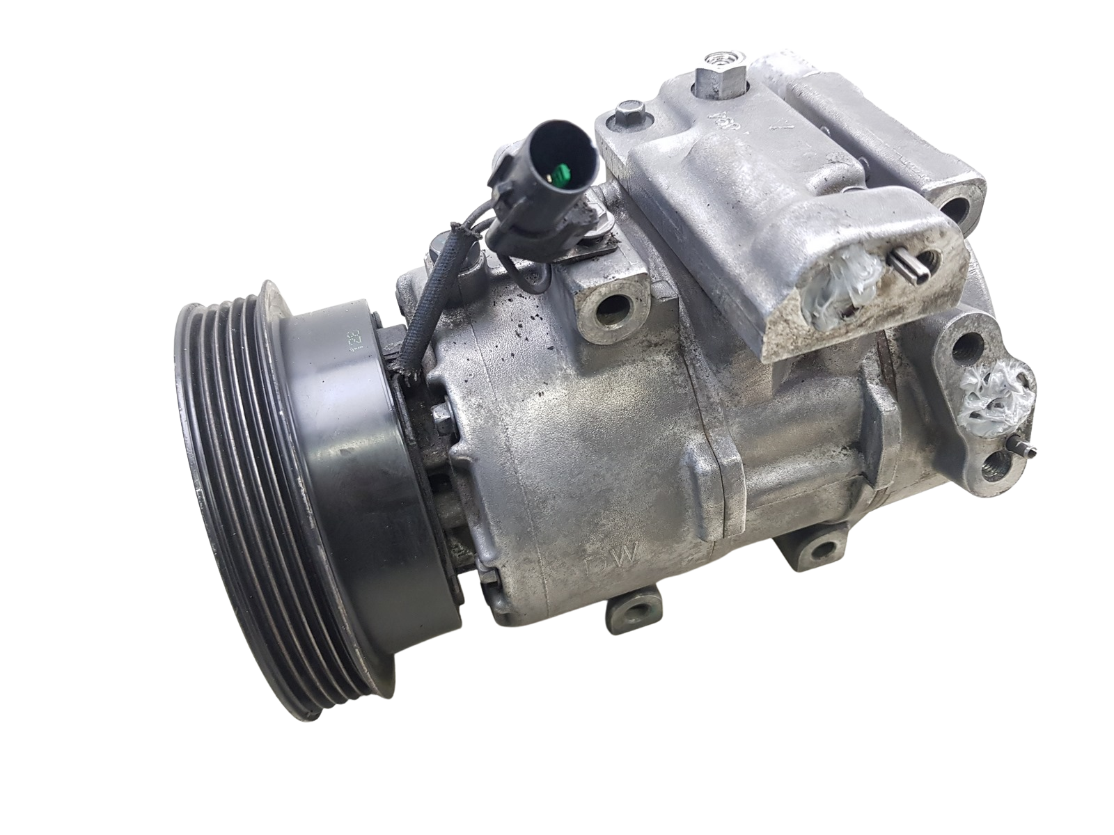 Air Con Compressor 1B331-03300 DW02-1 DV13 Hyundai main product photo