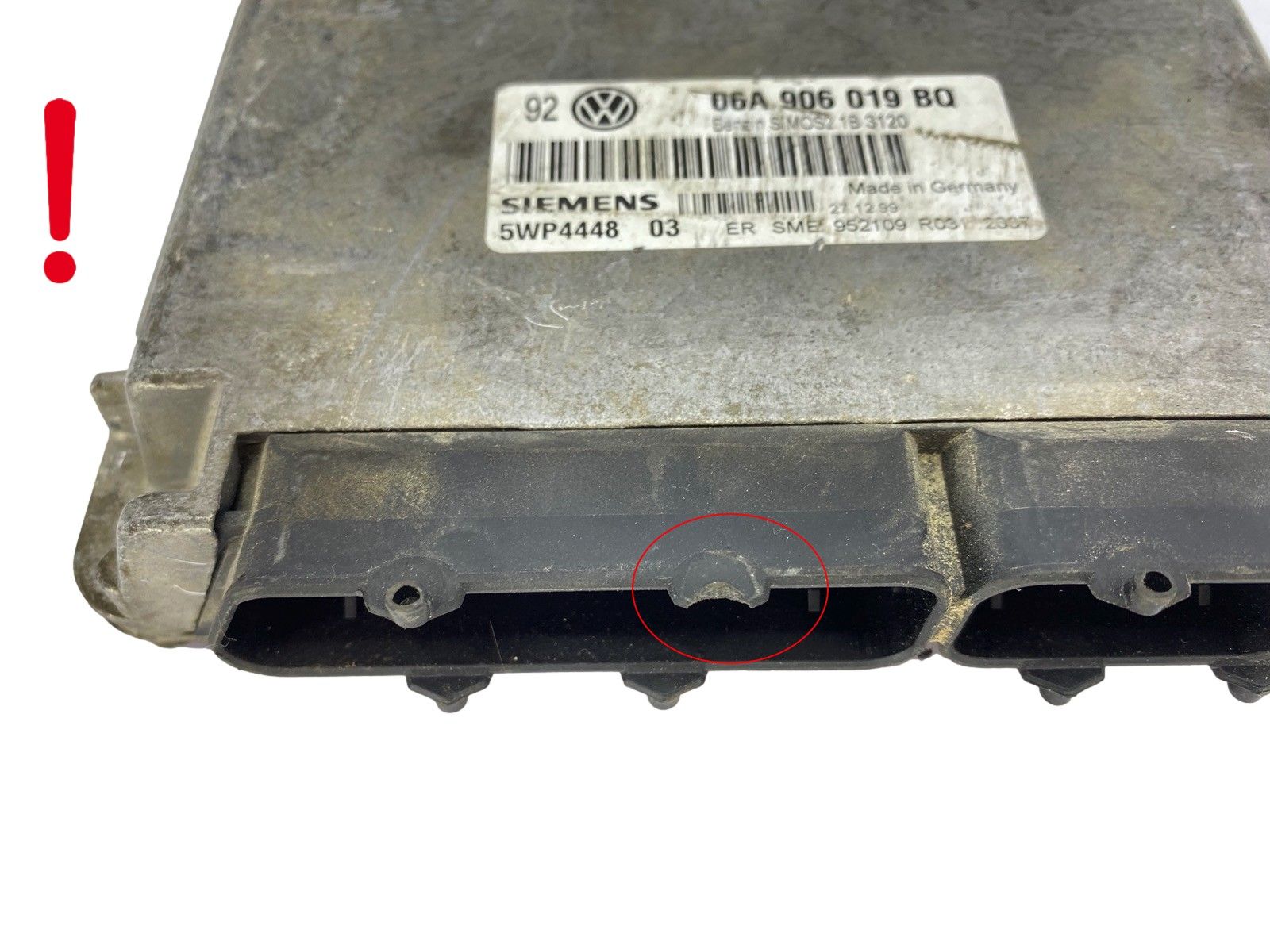 Control Unit VW 06A906019BQ 5WP4448 03 SIMOS2.1B Siemens 53931 main product photo
